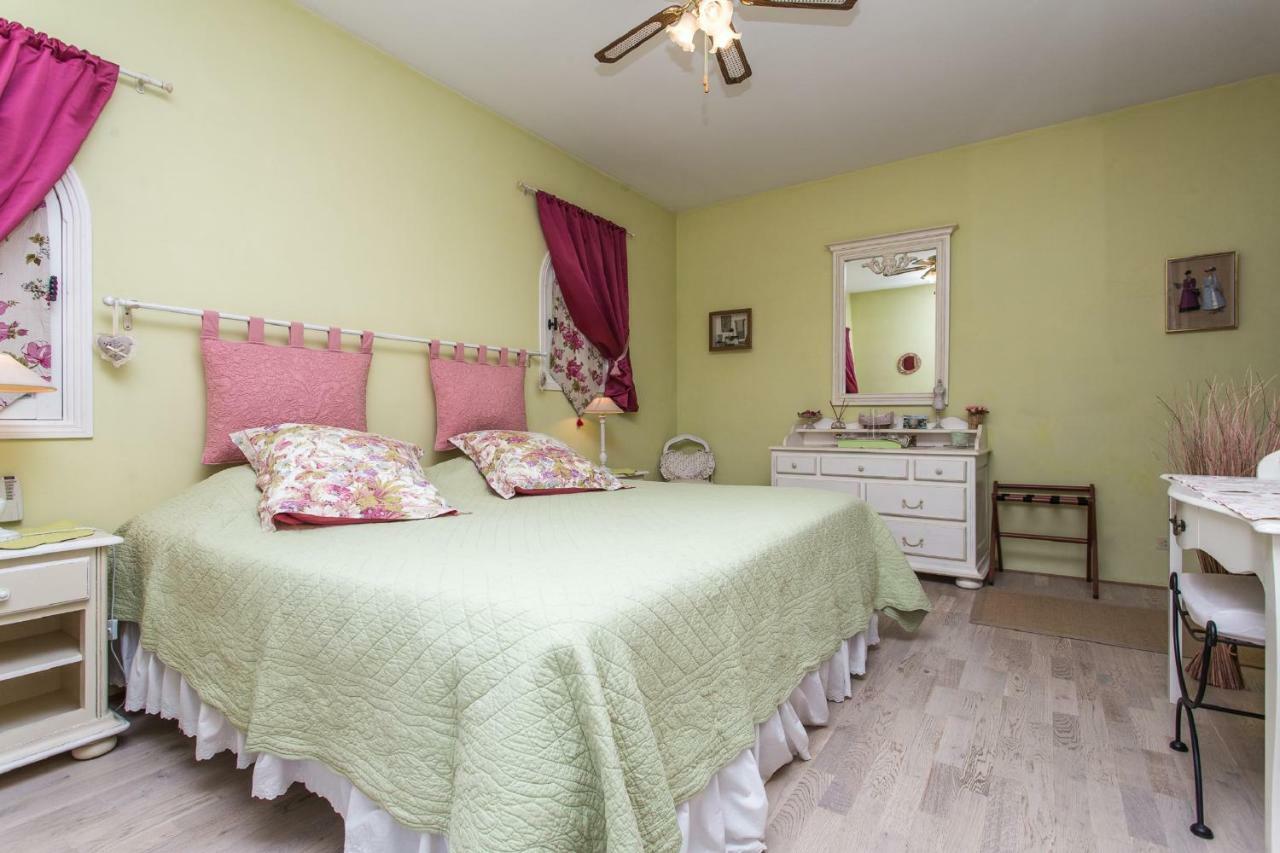 Mas Du Roc Bed & Breakfast Grasse Kültér fotó